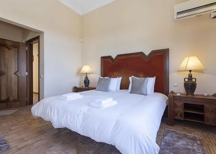 Quinta Dionysus Villa *